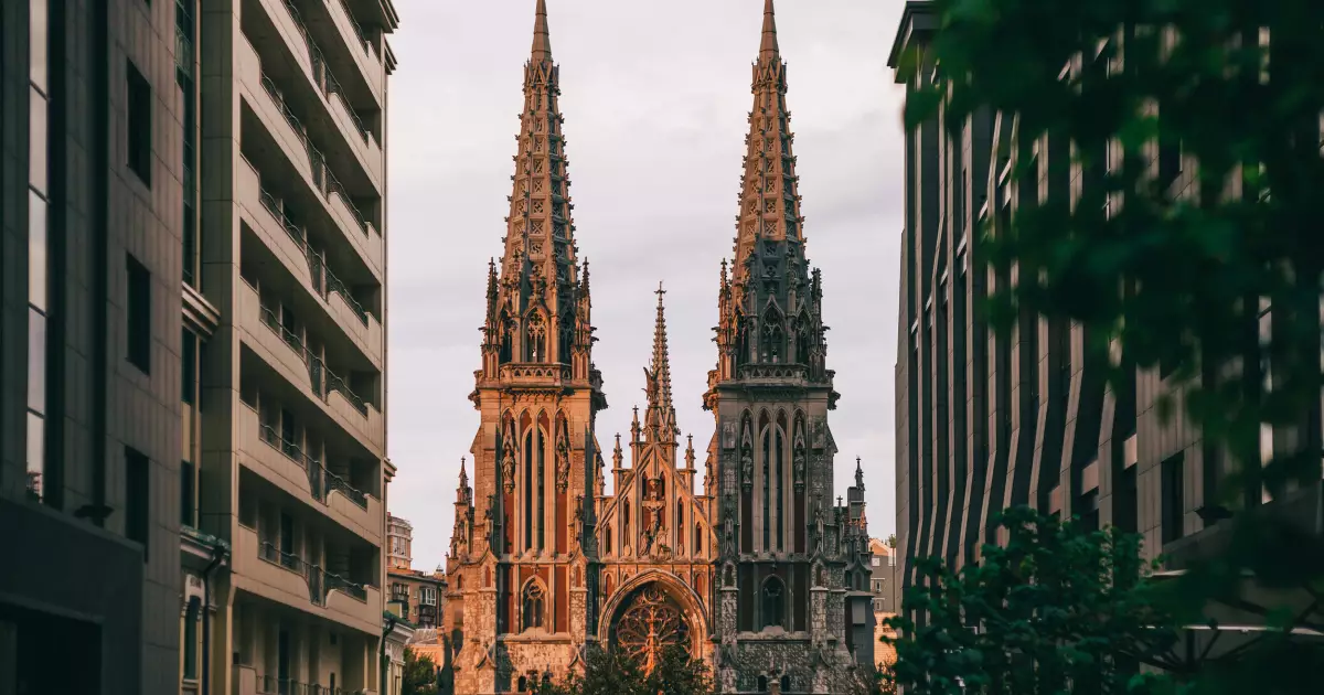 Мінкульт проти передачі костелу Св. Миколая парафії